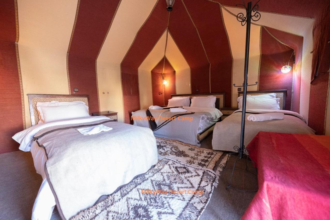 Milky Way Desert Camp 梅尔祖卡 外观 照片