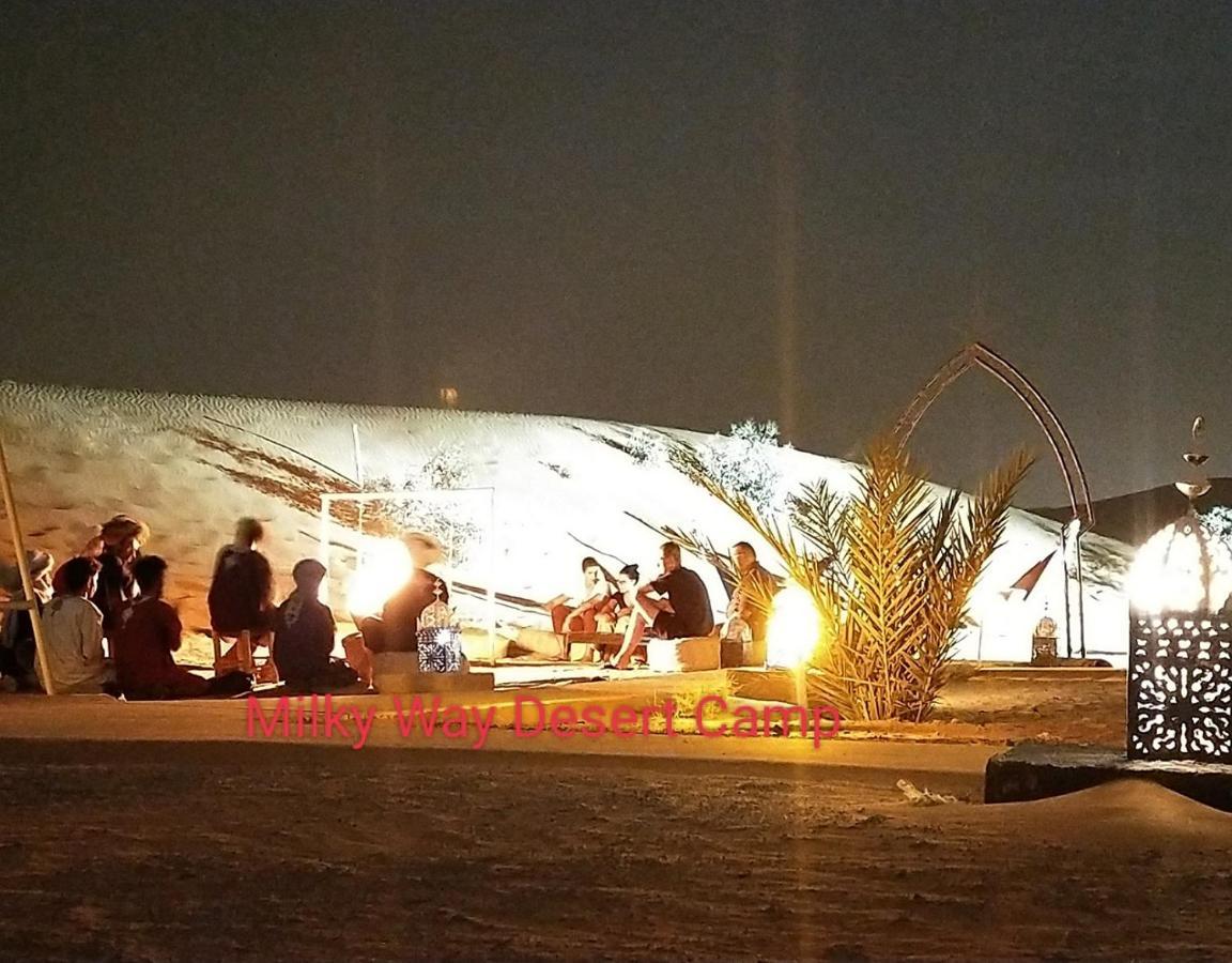 Milky Way Desert Camp 梅尔祖卡 外观 照片