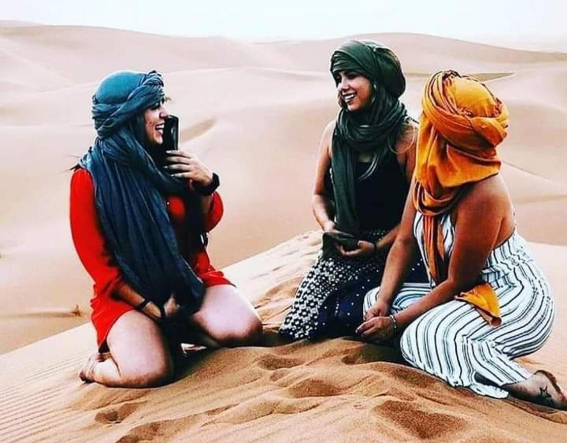 Milky Way Desert Camp 梅尔祖卡 外观 照片