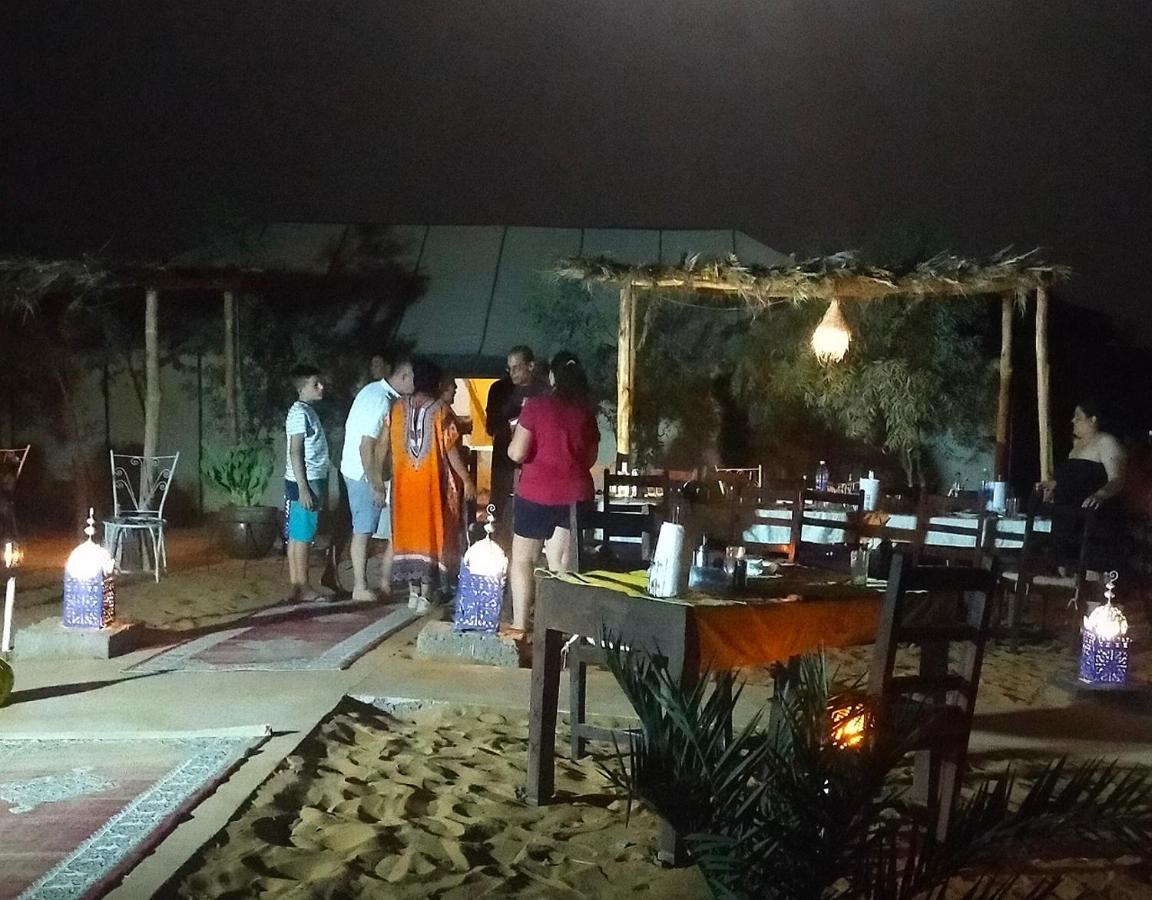 Milky Way Desert Camp 梅尔祖卡 外观 照片